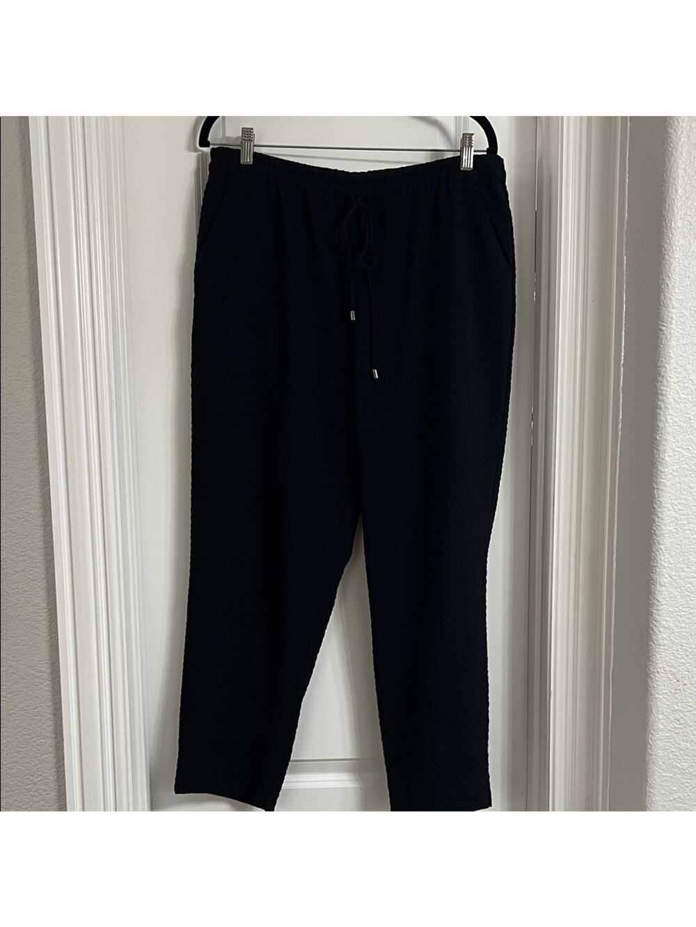 The Limited Women's Textured Black Joggers Size L